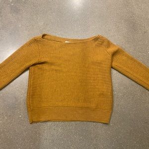 Aritzia sweater